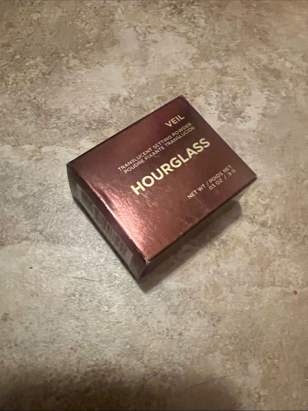 Hourglass Translucent Setting Powder - Picture 2 of 3